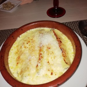 Canelones de espinacas y ricotta?