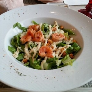 Ensalada Caesar con Camarones