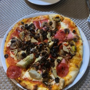 Pizza Caprichosa