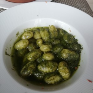 gnocchi al pesto