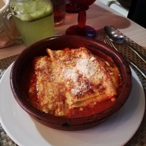 Caneloni de ricotta y espinaca