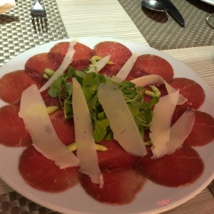 Carpaccio de res