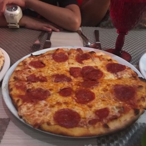 de peperoni pizza