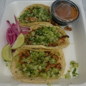 tacos al pastor 