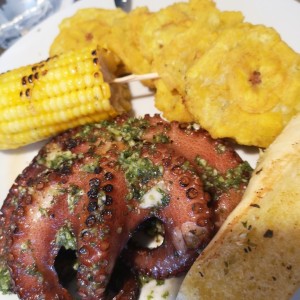 pulpo con patacones