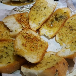 Pan de ajo de entrada