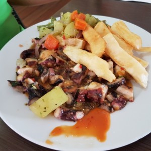 pulpo al ajillo