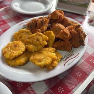 Pollo frito Giorgio's (chicharrón)