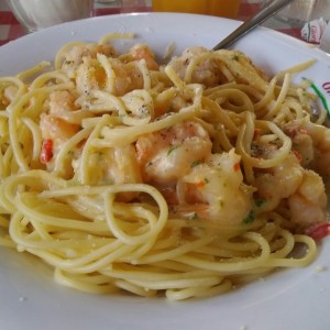 Spaguetti con camarones