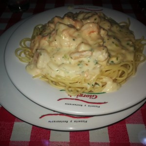 Spaghetti con camarones 