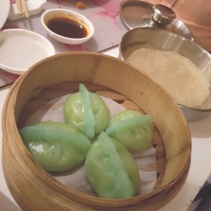 Gyozas de edamame y trufa