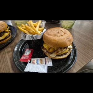 Burgers - La Explosiva