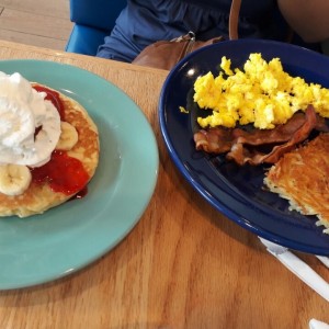 strawberry & banana pancakes + combo