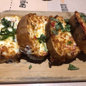 ANTIPASTI - BRUSCHETTA