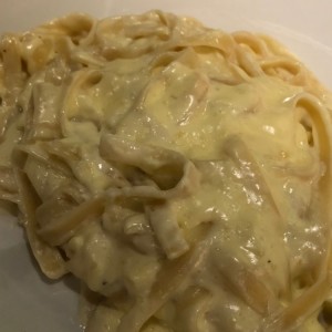 Fettucini con Salsa Alfredo