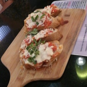 ANTIPASTI - BRUSCHETTA