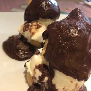 I DOLCI - Profiteroles