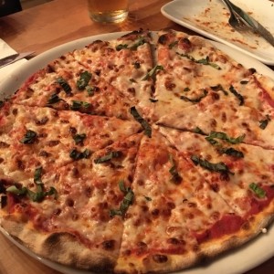 LA PIZZA - Regina margherita