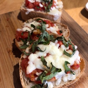 ANTIPASTI - BRUSCHETTA