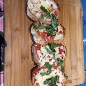 ANTIPASTI - BRUSCHETTA