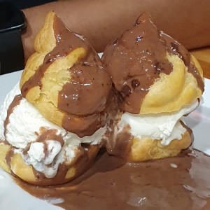 I DOLCI - Profiteroles