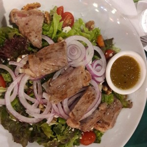 ensalada carne asada