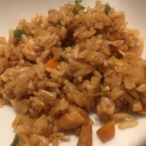 Yakimeshi de Pollo