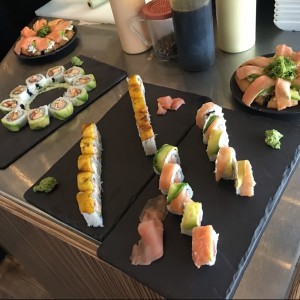 rollos y pizzas de sushi