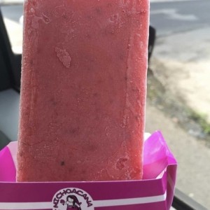 Paleta de fresa