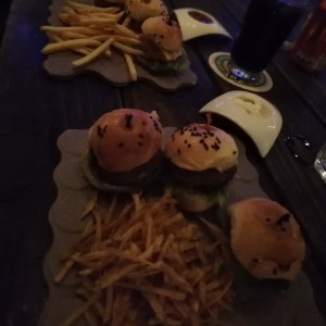 trio de hamburguesas