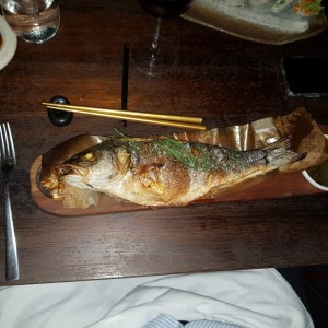 Pescado Branzino