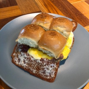 breakfast sandwich