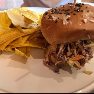 hamburguesa con platanitos