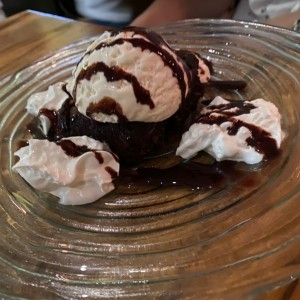 brownie con helado 