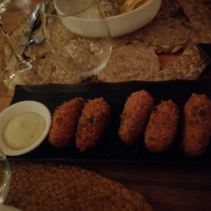 Croquetas cremosas de jamón ibérico de bellota