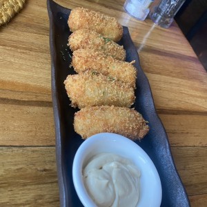 Croquetas cremosas de jamón ibérico de bellota