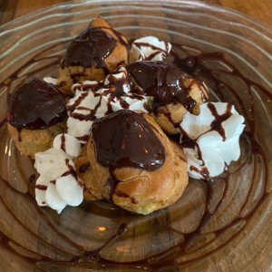 profiteroles