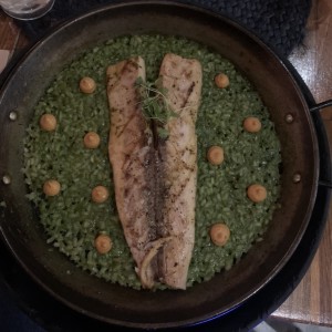 Arroz verde con cobia 