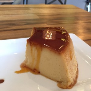 flan de dulce de leche