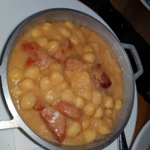 Garbanzos con chorizo