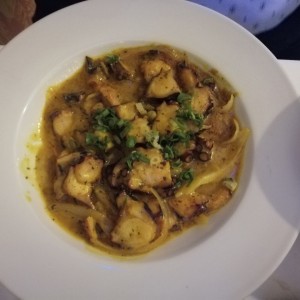 pulpo al curry