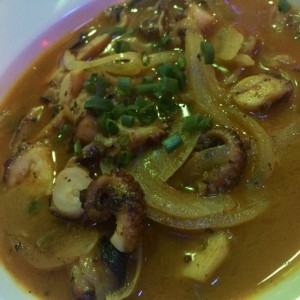 Pulpo en salsa de coco