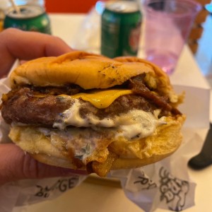 Pierna smoke burger