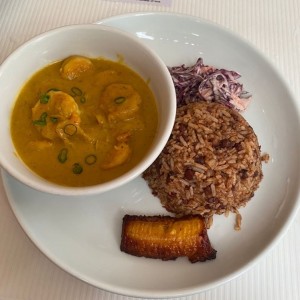 Camarones con coco y curry