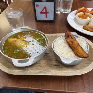 Sopa de costilla ahumada 