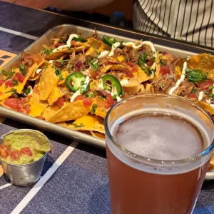 Para Compartir - Loaded Pork Nachos