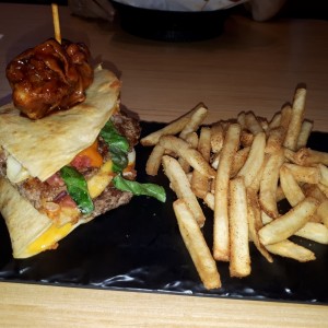 burguer quesadilla