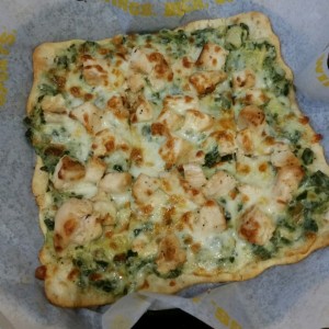 spinach artichoke flatbread