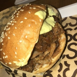 Yeero Burger de puerco