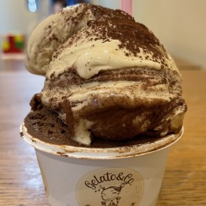 Gelato Ferrero y Gelato de Brownie en copa